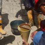 Soporte y carcasa de filtros industriales para filtración de agua y filtrado de sólidos en perforaciones