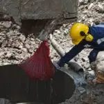 Aplicación de productos de contingencia para control de filtraciones y manejo de lodos en obra de perforación industrial